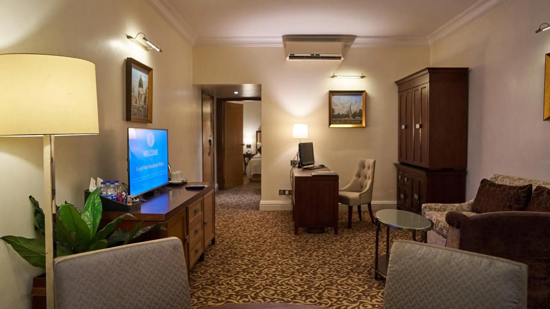 Royal Park Residence Hotel Dhaka