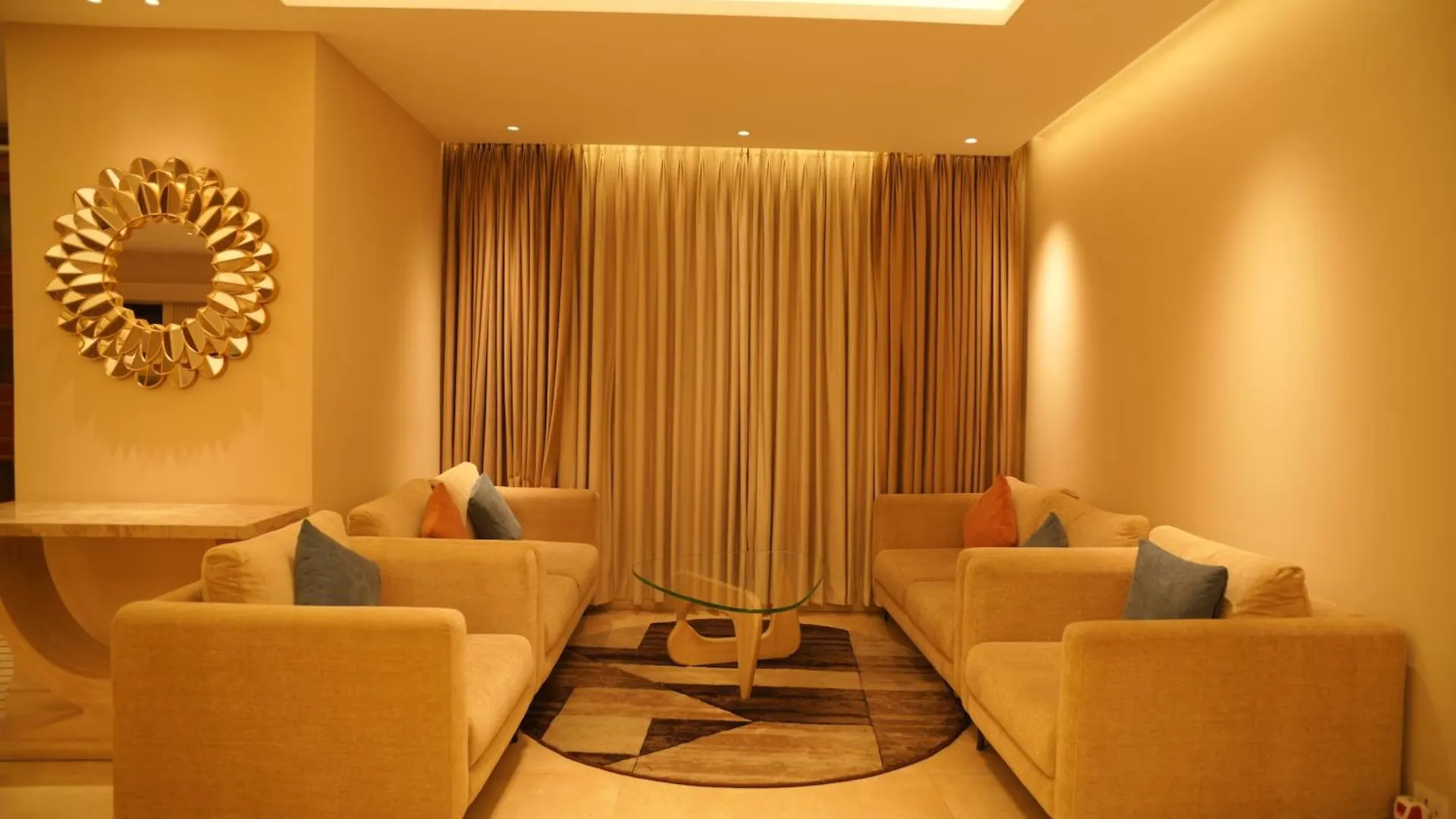 Royal Park Residence Hotel Dhaka