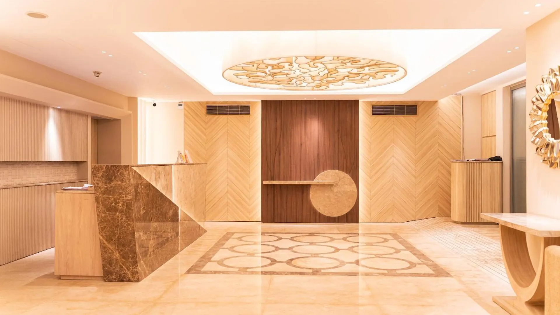 Royal Park Residence Hotel Dhaka