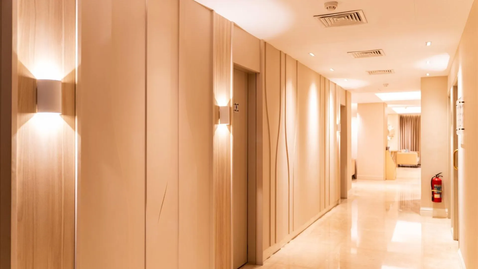 Royal Park Residence Hotel Dhaka