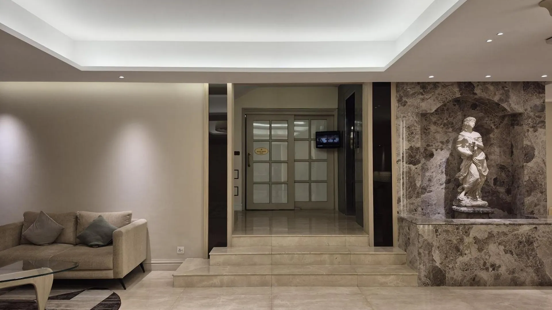 Royal Park Residence Hotel Dhaka